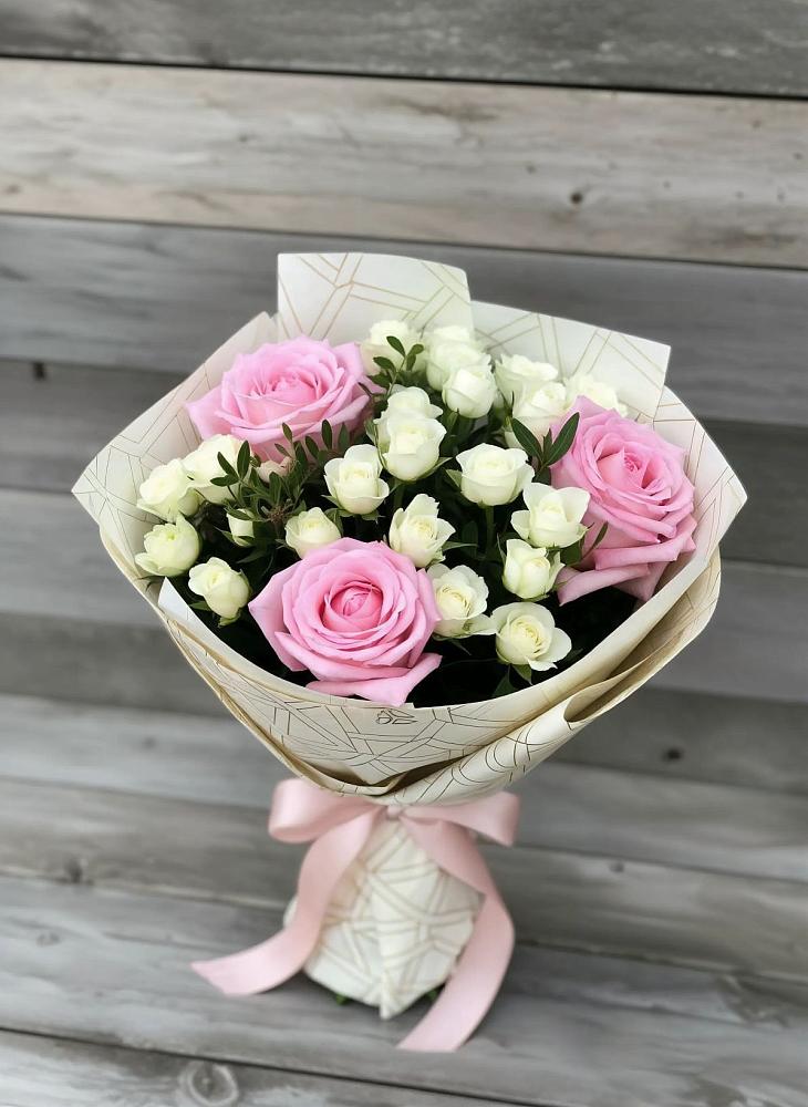Букет цветов из: Розы в Икряном