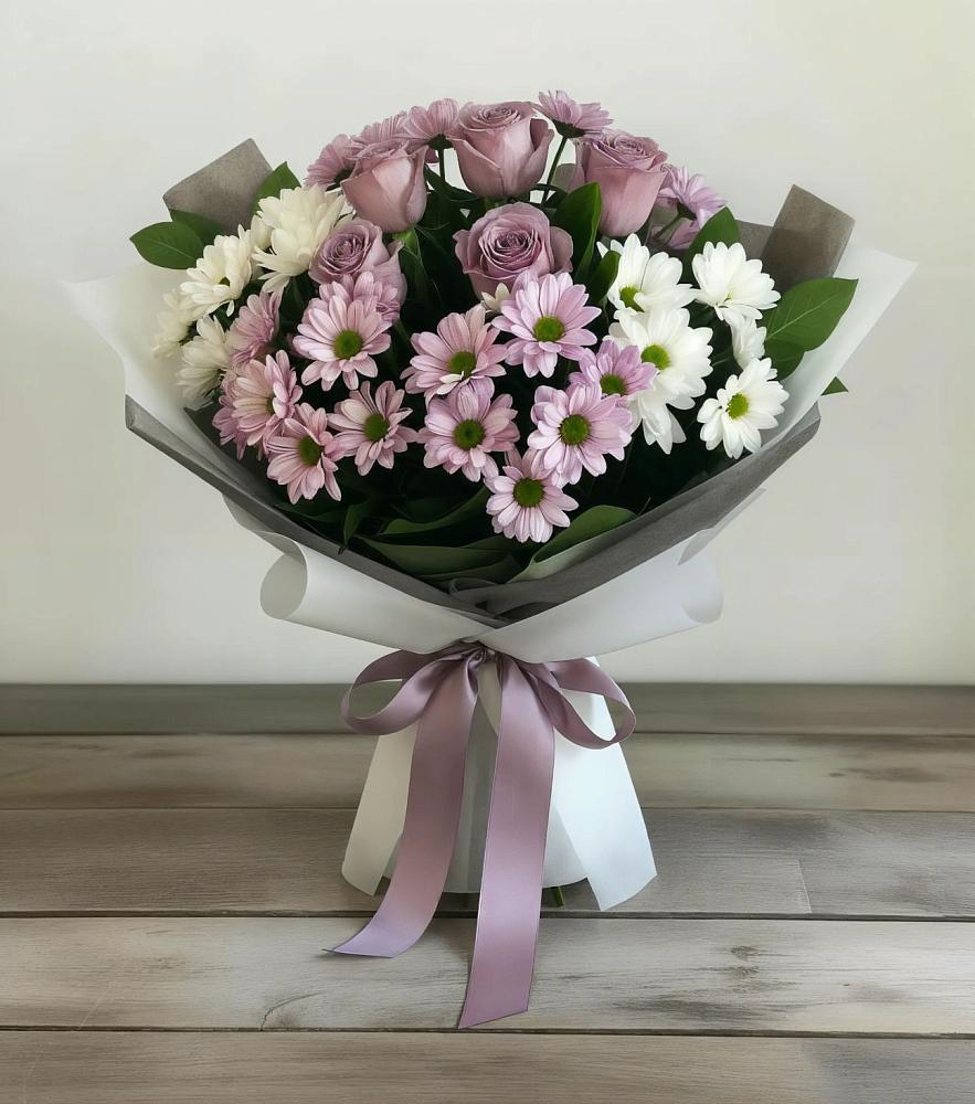 Букет цветов из: Хризантемы и Розы в Икряном