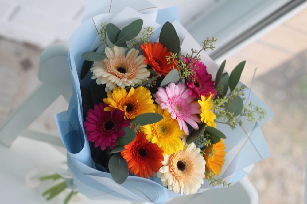 Букет цветов из: Герберы в Икряном