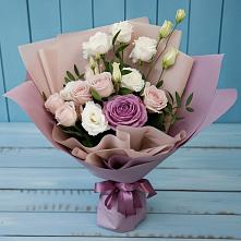 Букет цветов из:  Розы и Лизиантусы #REPLACE_PRED# Икряном