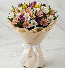 Букет цветов из:  Альстромерии в Икряном