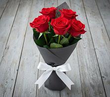 Букет 5 Красных роз Эдлесс Лав #REPLACE_PRED# Икряном