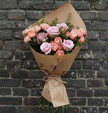 Букет цветов из:  Розы в Икряном