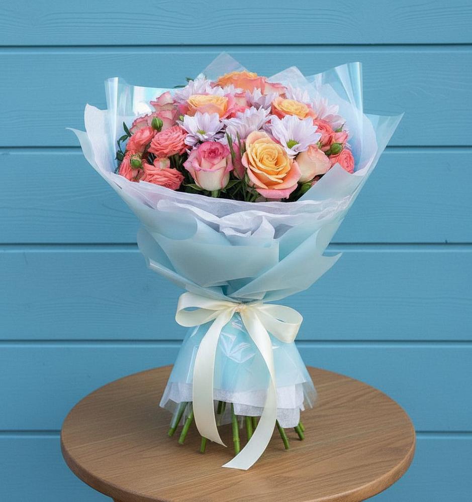 Букет цветов из: Хризантемы и Розы в Икряном