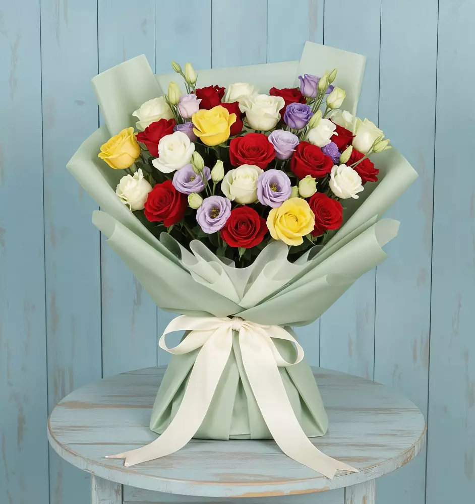 Букет цветов из: Розы в Икряном