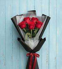 Букет цветов из:  Розы в Икряном