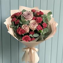 Букет цветов из:  Гвоздики и Розы #REPLACE_PRED# Икряном