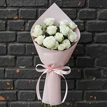 Букет цветов из:  Розы в Икряном