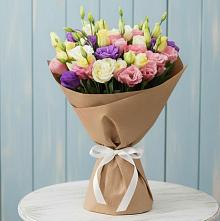 Букет цветов из:  Лизиантусы в Икряном