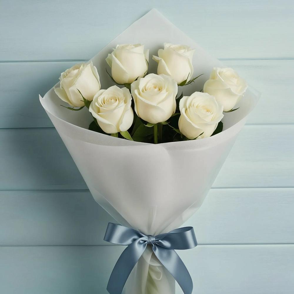 Букет 7 Белых роз Эдлесс Лав в Икряном