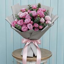 Букет цветов из:  Розы в Икряном